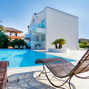 Aparthotel Path House - Etna & Sea View, Riposto